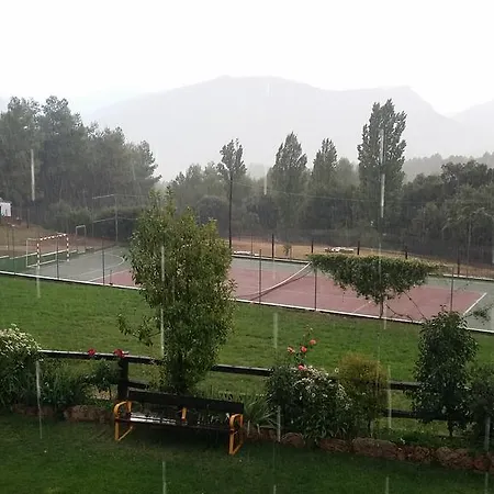 Hospedium Val De Pinares 3*